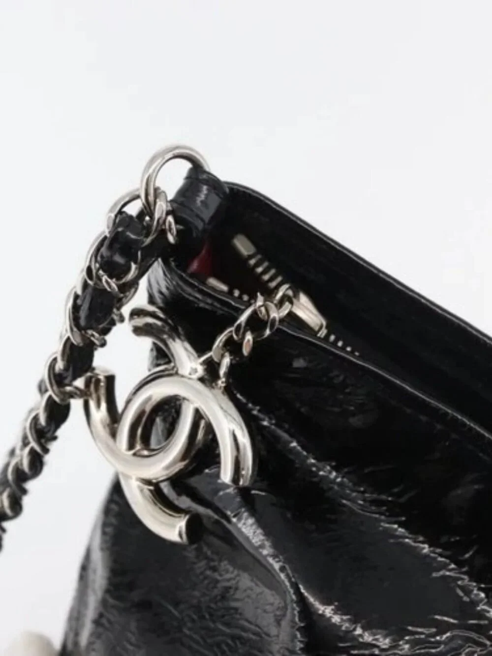CHANEL Chain Shoulder Bag Patent leather Black Silver CC Auth 140118